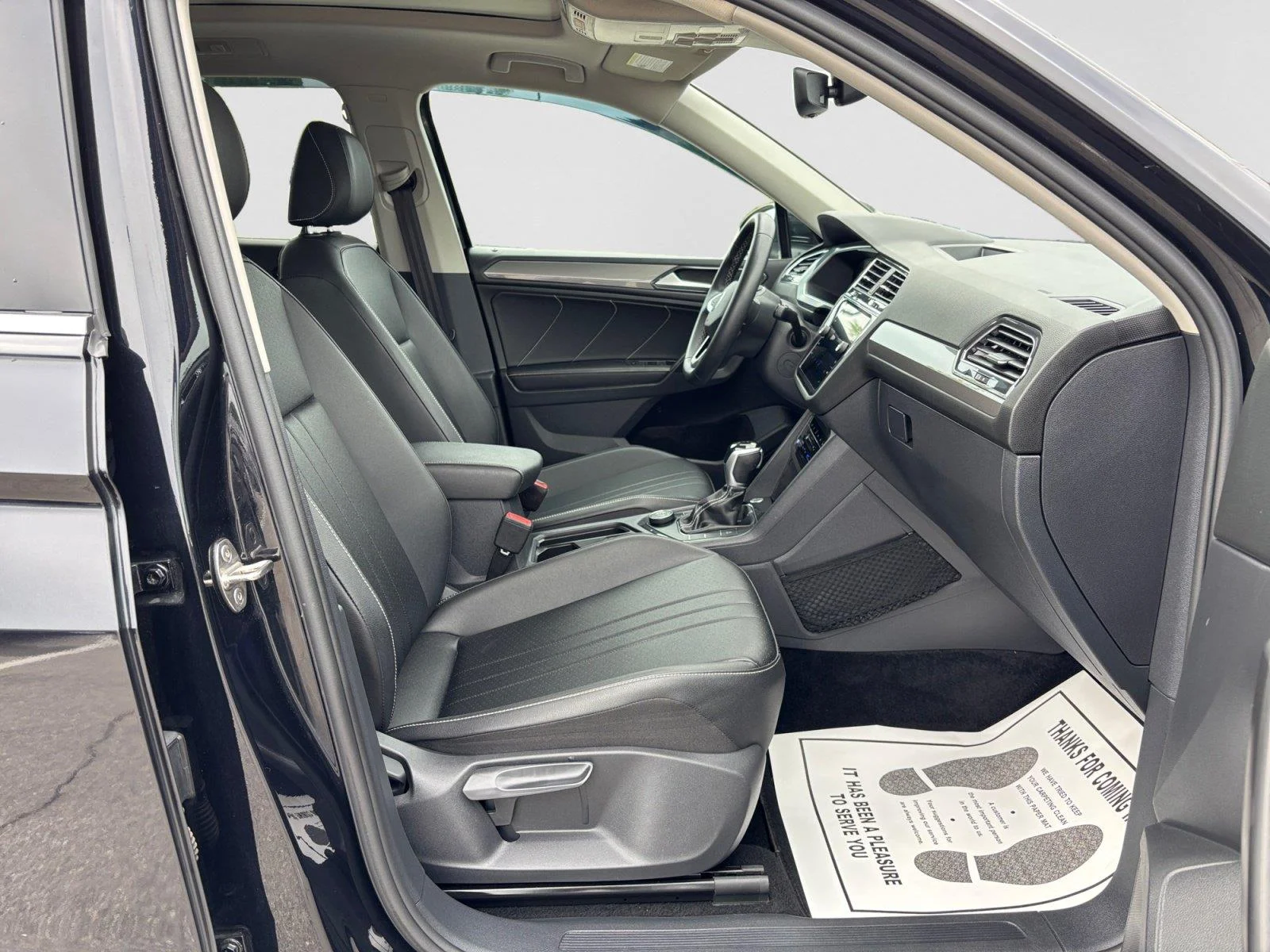 2023 Volkswagen Tiguan SE - Photo 15