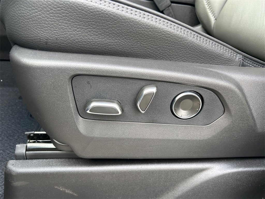 2026 GMC YUKON XL - Image 16