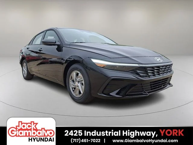 2026 Hyundai ELANTRA SE