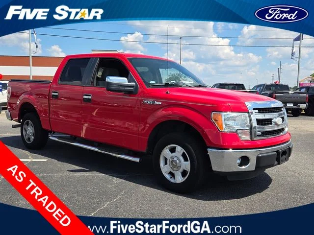 Used 2013 Red Ford XLT image 1