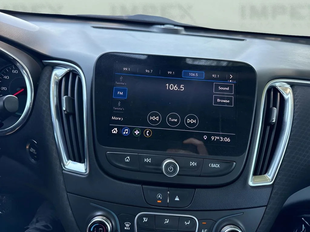 Used 2020 Summit White Chevrolet LT image 18
