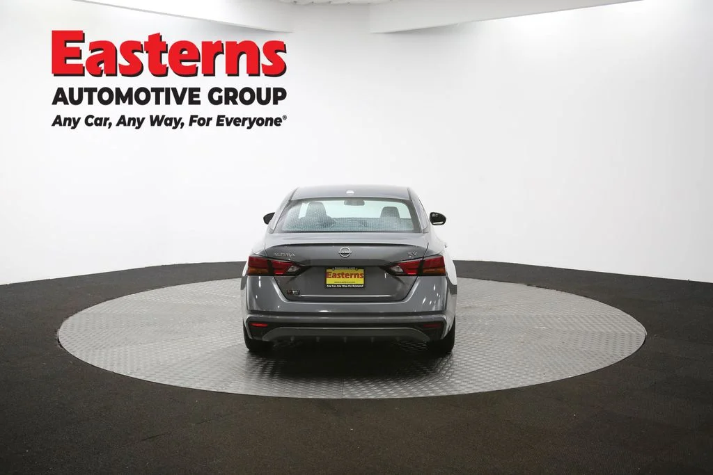 Used 2024 Gray Nissan 2.5 SV image 35