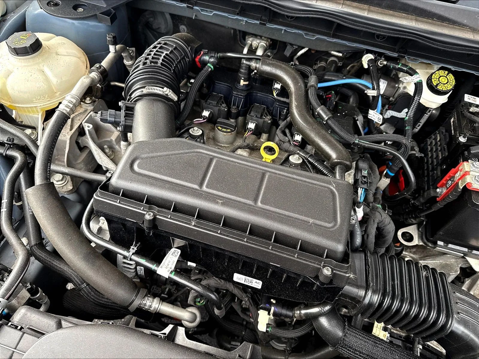 Used 2023 Vapor Blue Ford Active image 32