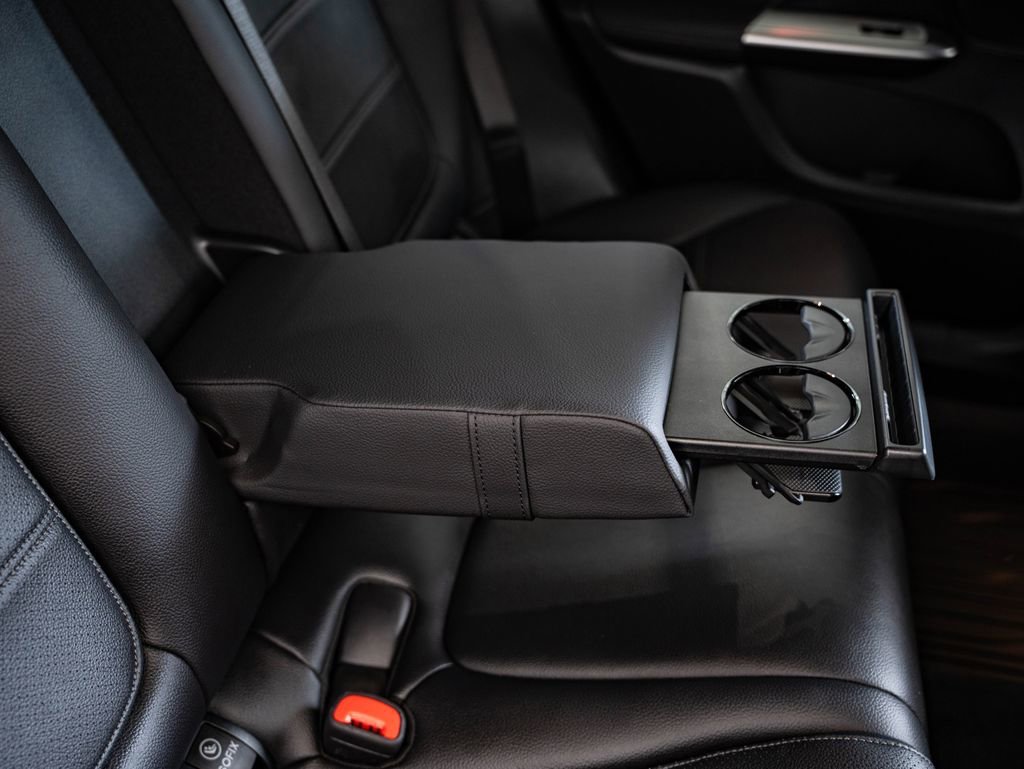 Certified Used 2025 Black Mercedes-Benz GLC 300 image 44