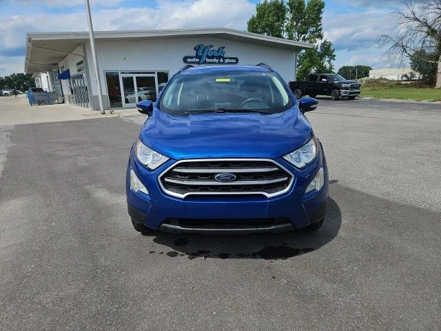 Used 2020 Blue Ford SE image 3