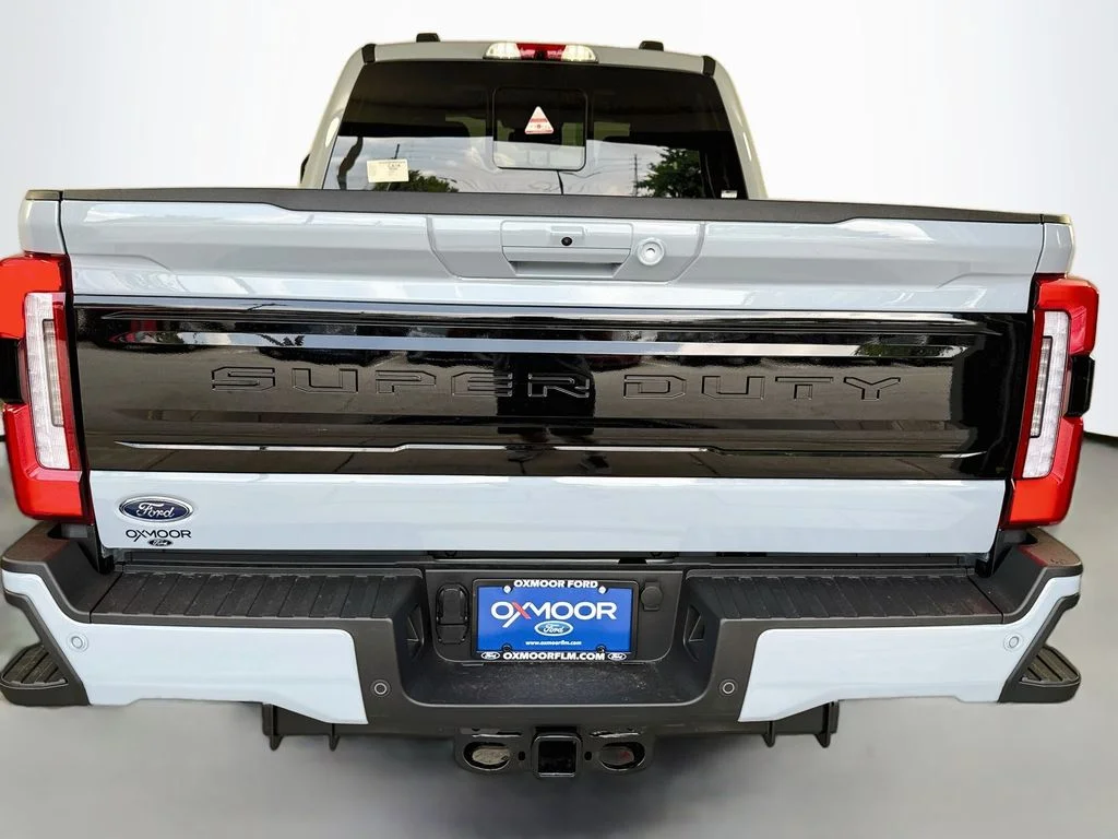 New 2026 Glacier Gray Metallic Tri-Coat Ford F-250® Platinum® image 6