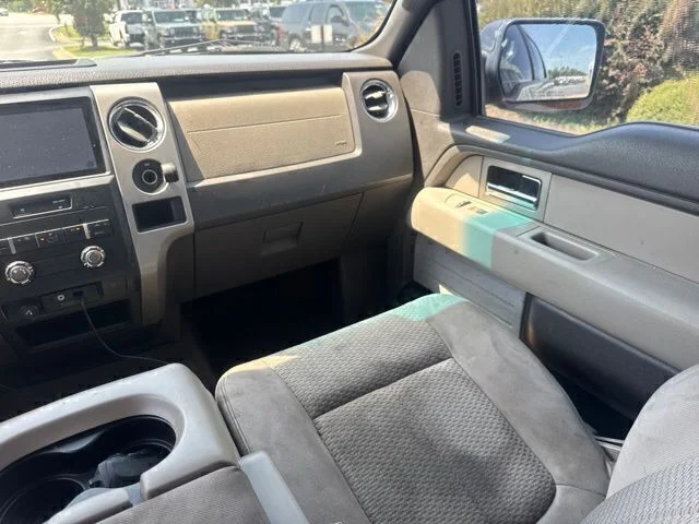 Used 2010 Silver Ford XLT image 21