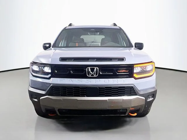 New 2026 Sonic Gray Pearl Honda TrailSport image 2