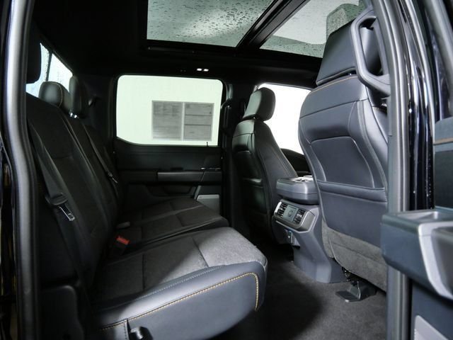 Used 2025  Ford Tremor image 13