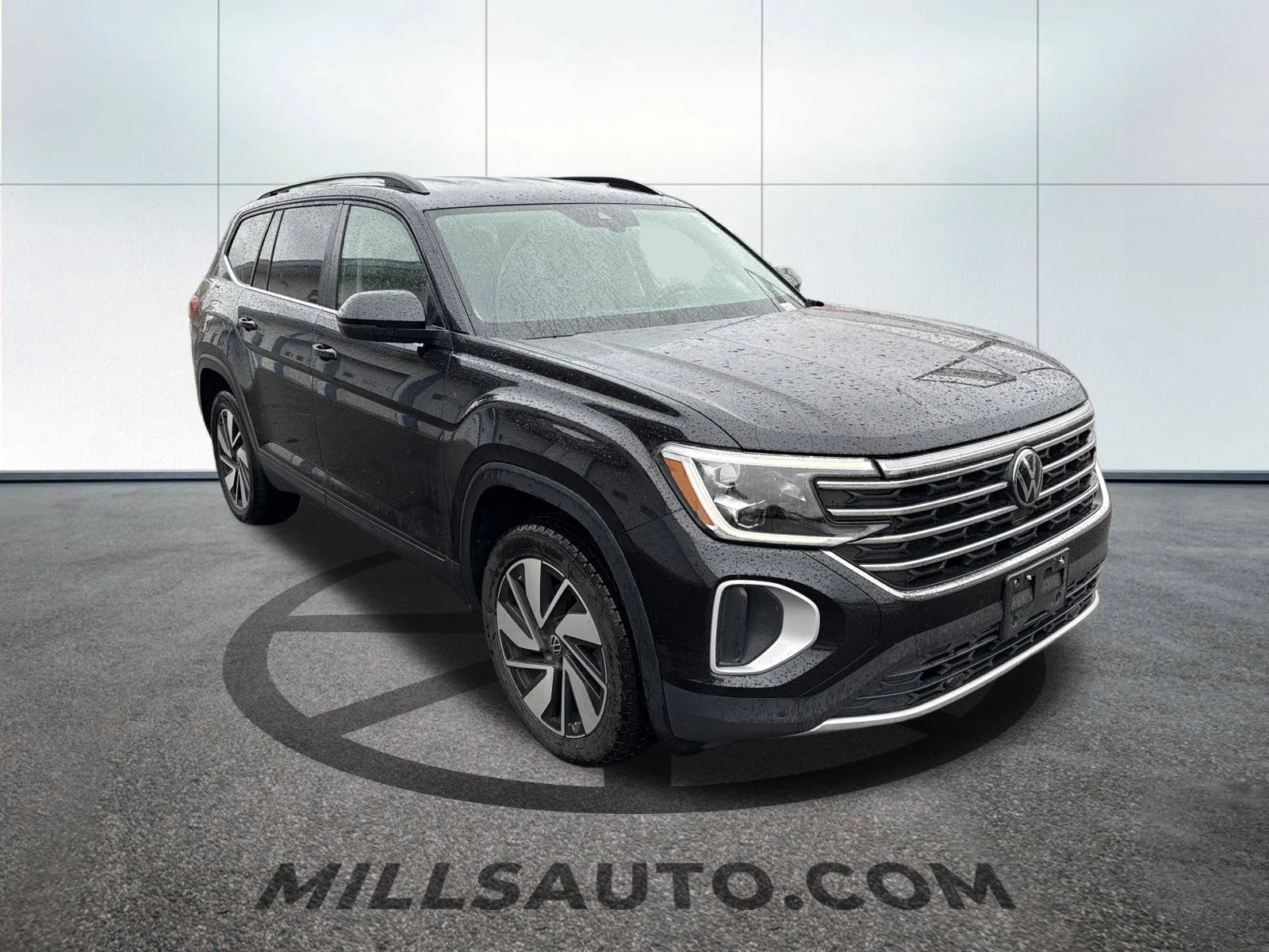 Used 2025 Volkswagen Atlas SE w/Tech with VIN 1V2HR2CA8SC502425 for sale in Baxter, Minnesota