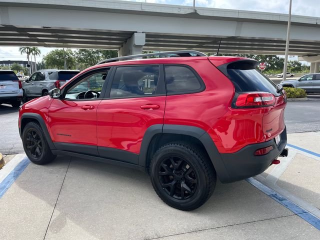 Used 2017 Red Jeep Trailhawk image 5