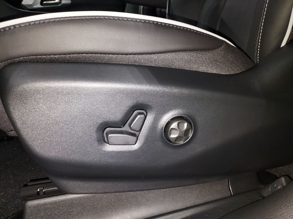 2026 Chrysler Pacifica Limited - Photo 21