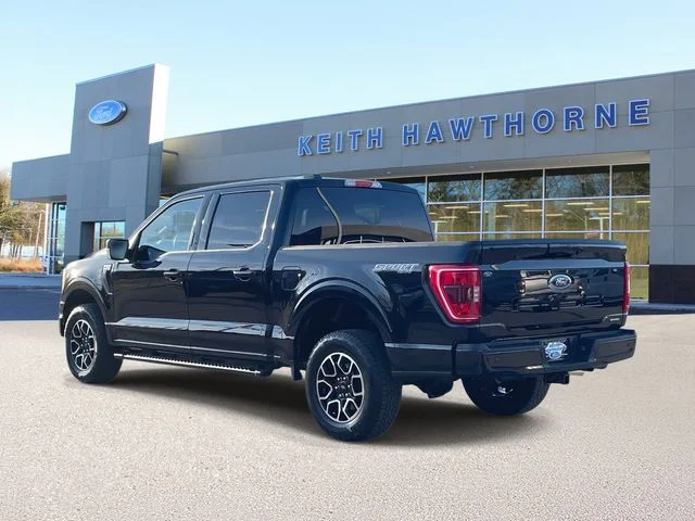 Used 2022 Black Metallic Ford XLT image 4