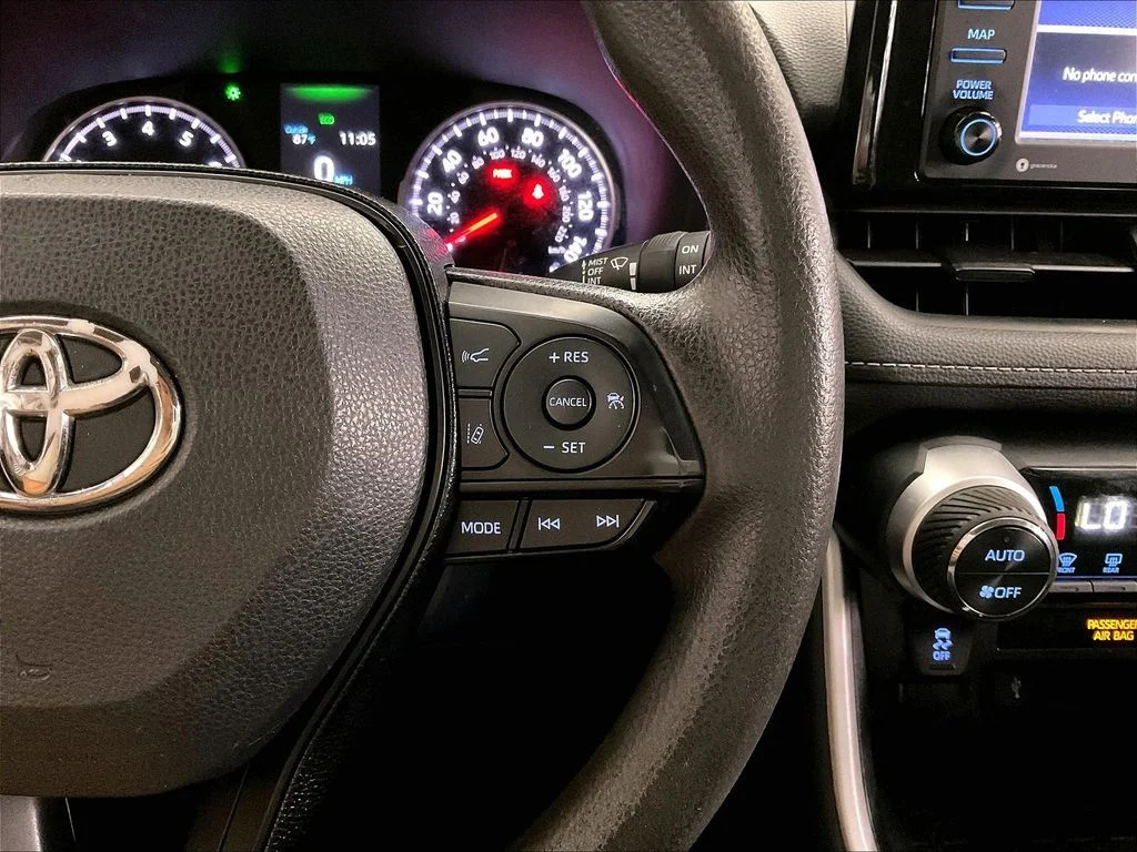 Used 2021 Black Toyota XLE image 23
