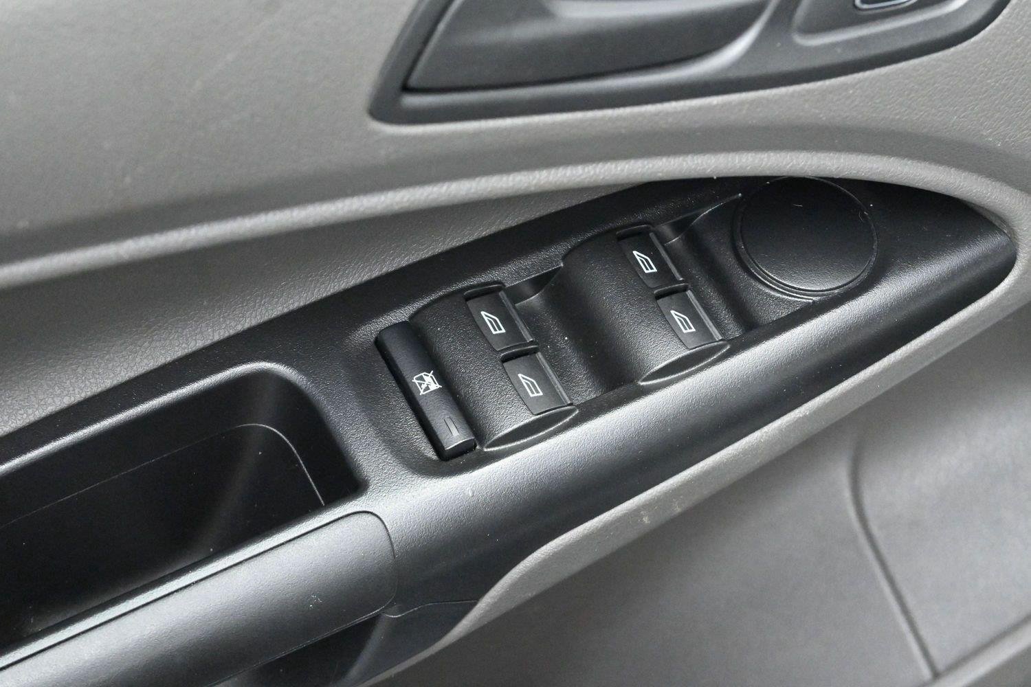 Used 2022 Solar Silver Ford XL image 11