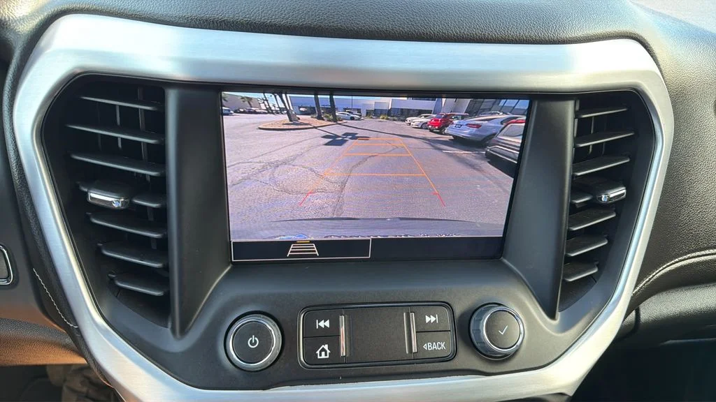 Used 2023 Silver GMC SLE image 24
