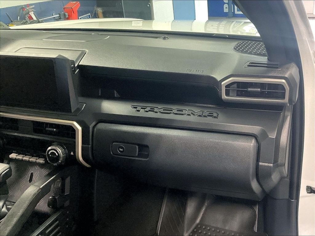 Used 2025 White Toyota SR image 13