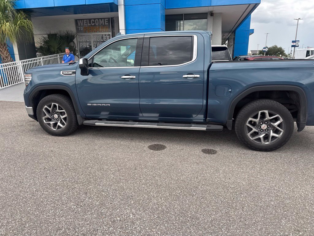 Used 2024 Blue GMC SLT image 8