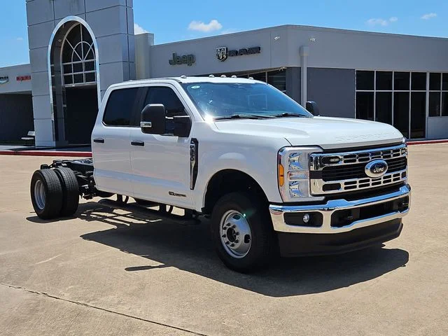 2023 Ford F-350 XL 4x4 Crew Cab 179-In DRW's photo