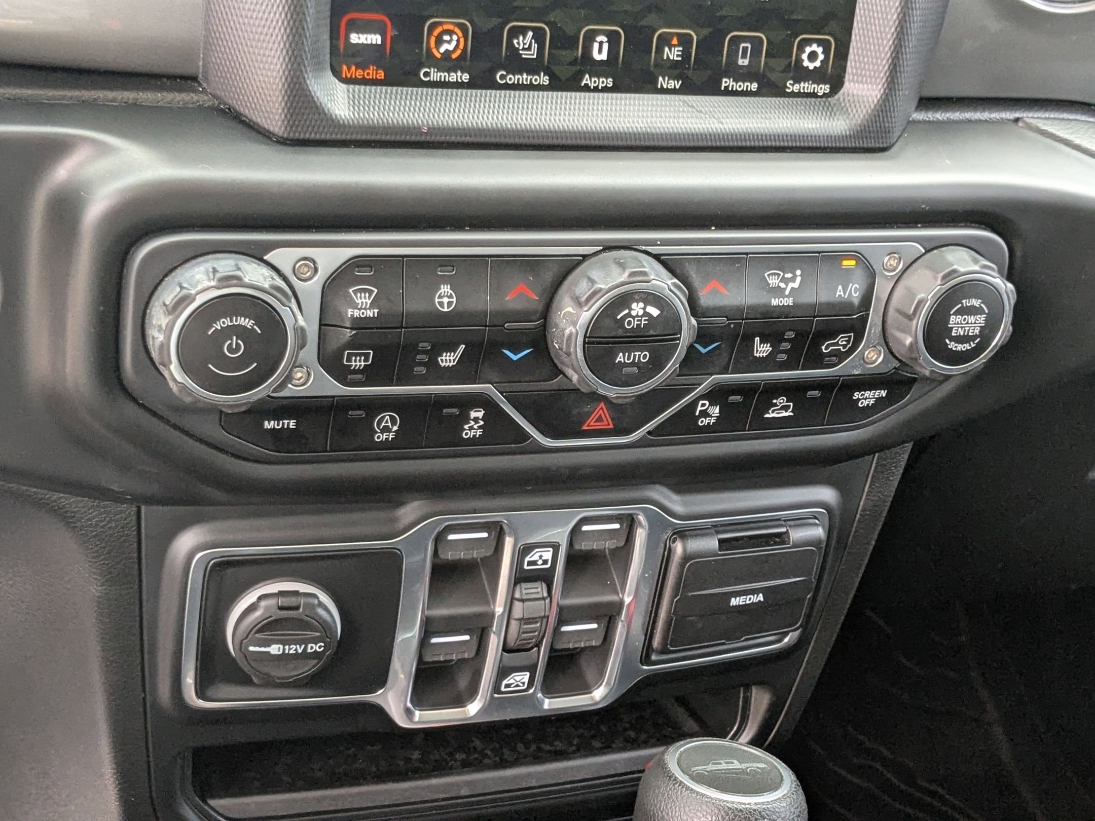 Used 2020 Bright White Clearcoat Jeep Overland image 18