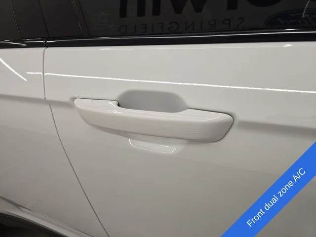 Used 2022 Bright White Clearcoat Jeep Altitude image 8