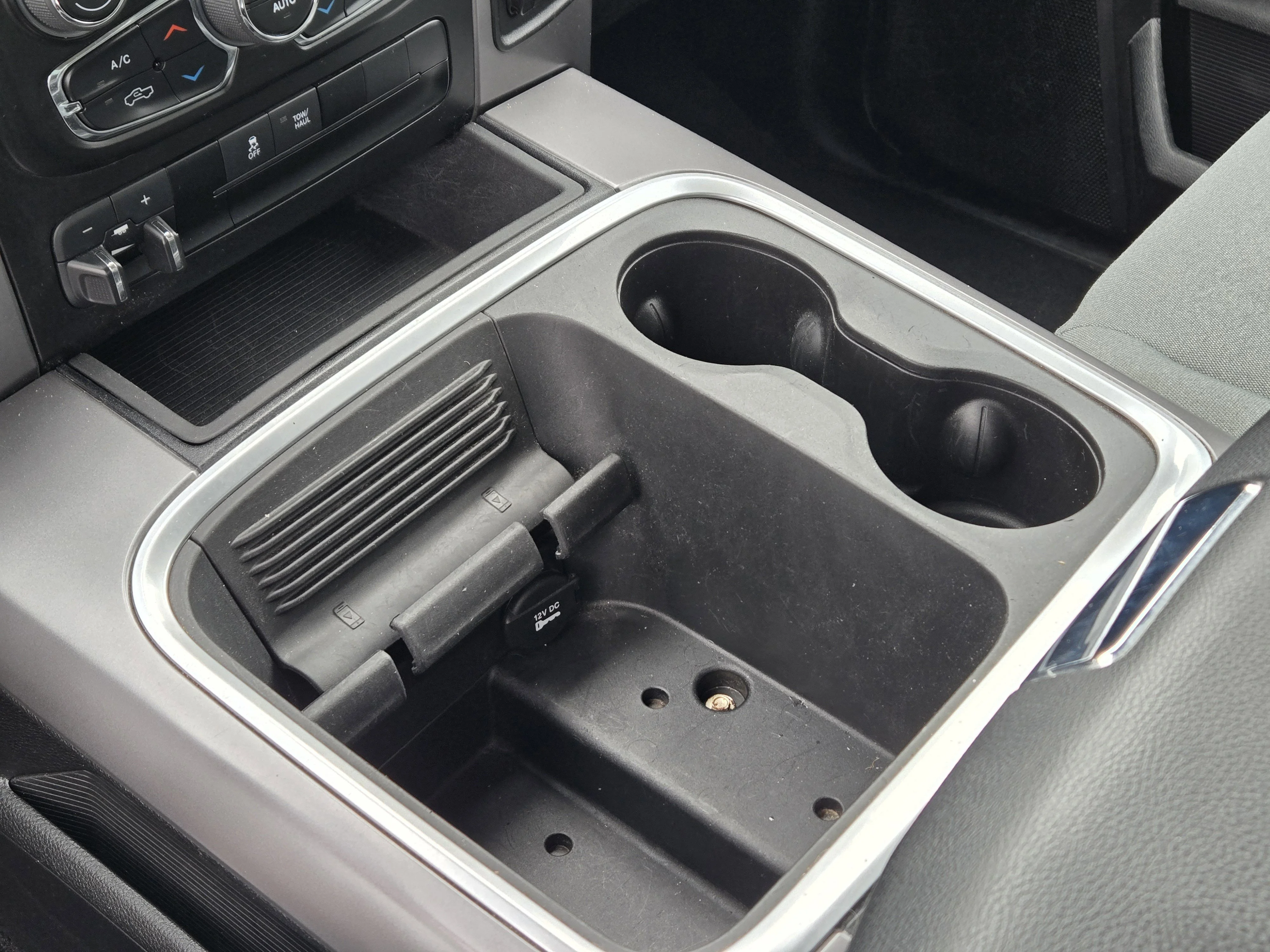 2023 RAM Ram 1500 Classic SLT - Photo 29