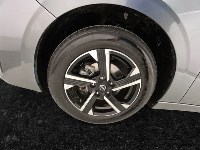 Used 2024 Gray Nissan SV image 27