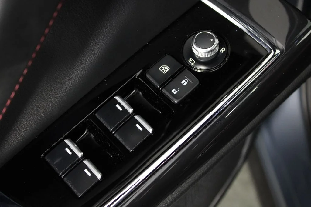 Used 2021 Gray Mazda Carbon Edition image 23