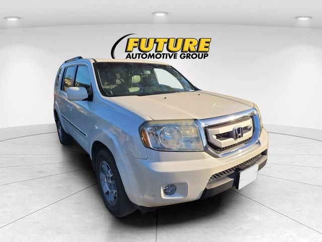 Used 2011  Honda Touring image 1