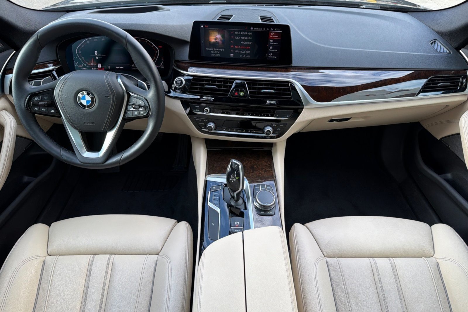 Used 2020 Black Sapphire Metallic BMW 540i image 12