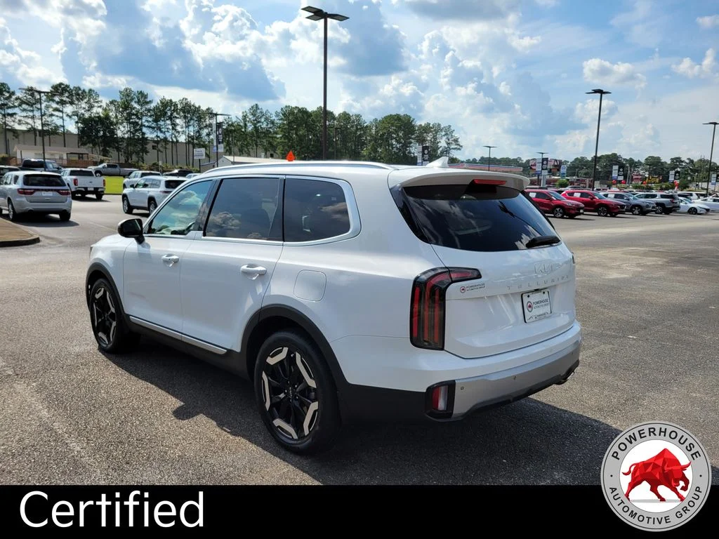 Used 2023 White Kia EX image 4