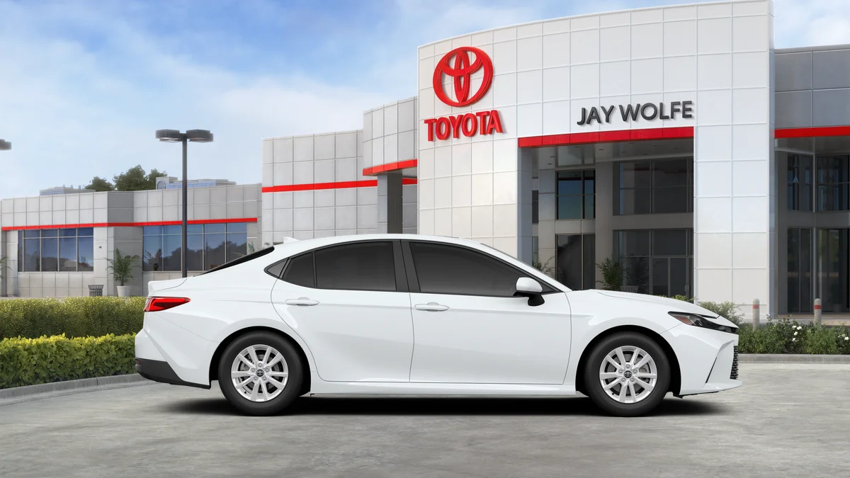 New 2026 Ice Cap Toyota LE image 12