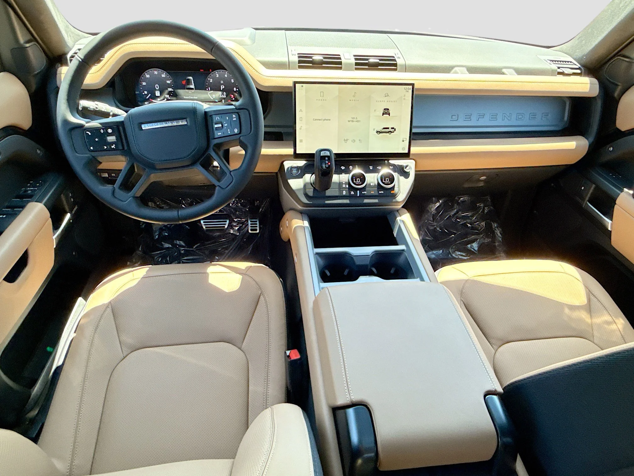 New 2026 Santorini Black Metallic Land Rover X image 15