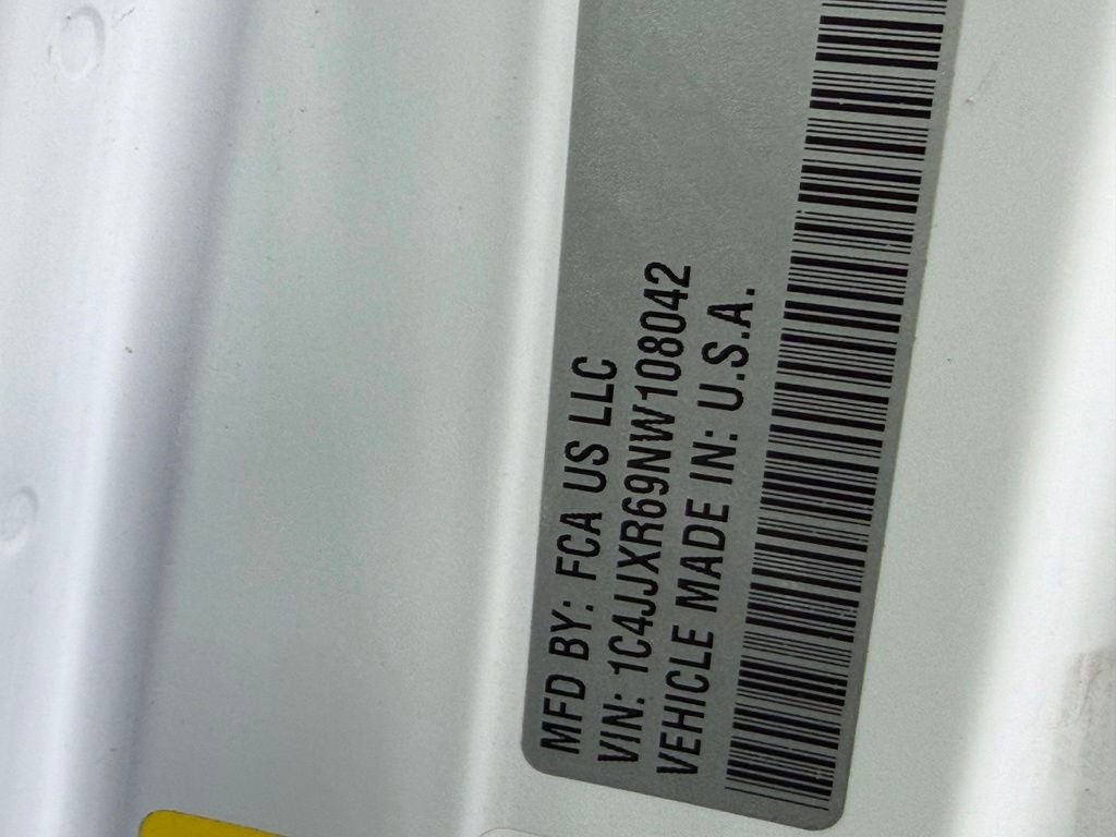 Certified Used 2022 White Jeep Unlimited Rubicon 4xe image 23