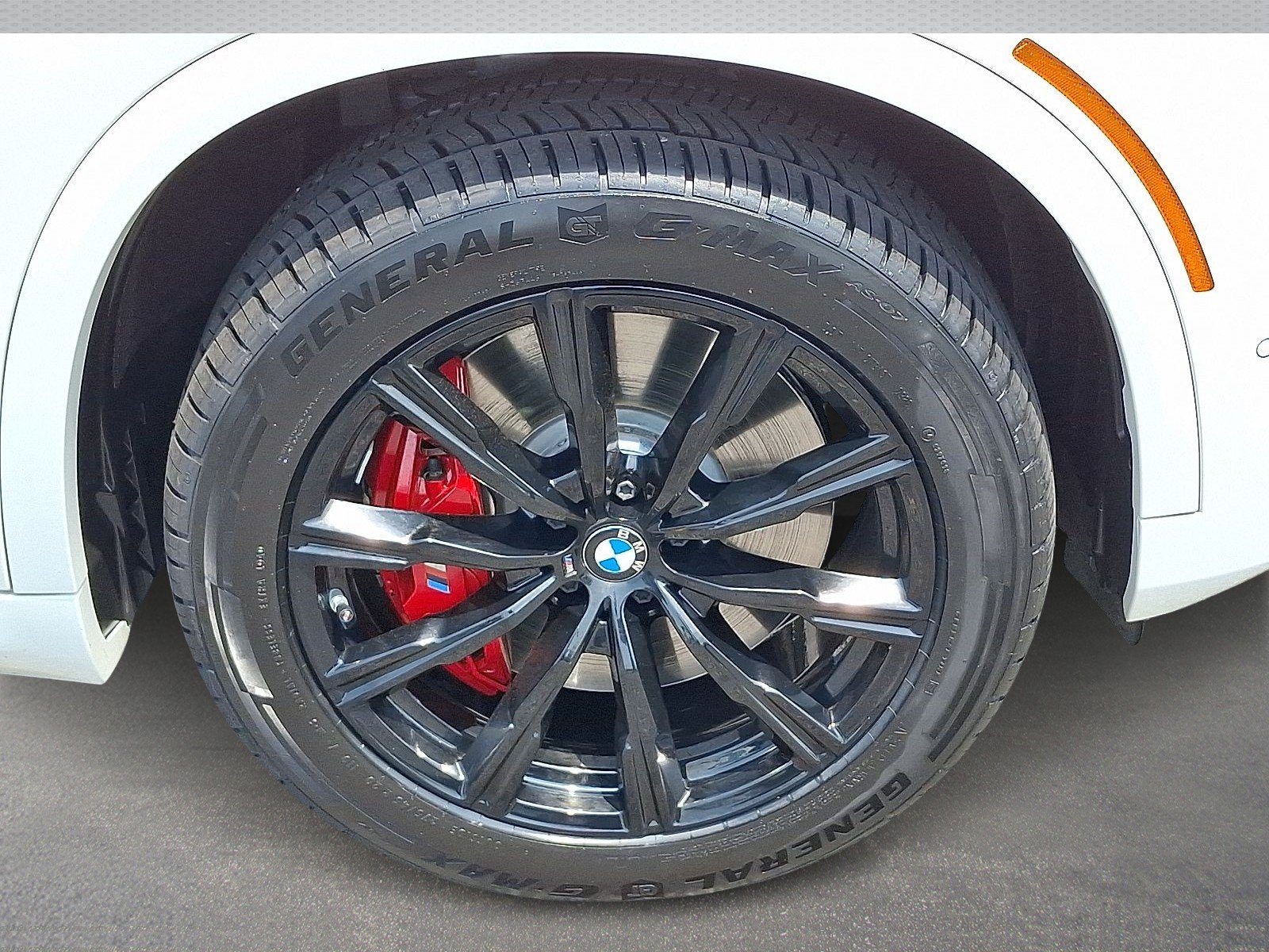 Certified Used 2023 Alpine White - 300 BMW M50i image 8