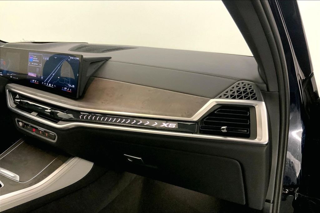 Used 2026 Carbon Black Metallic BMW  image 23