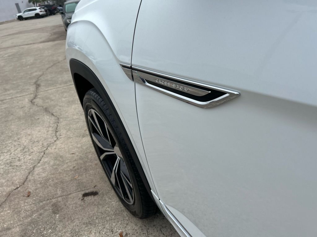 New 2026 White/off-white Volkswagen 2.0T SEL Premium R-Line image 29