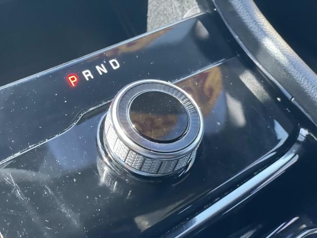 Used 2022 Silver Jeep Altitude image 31