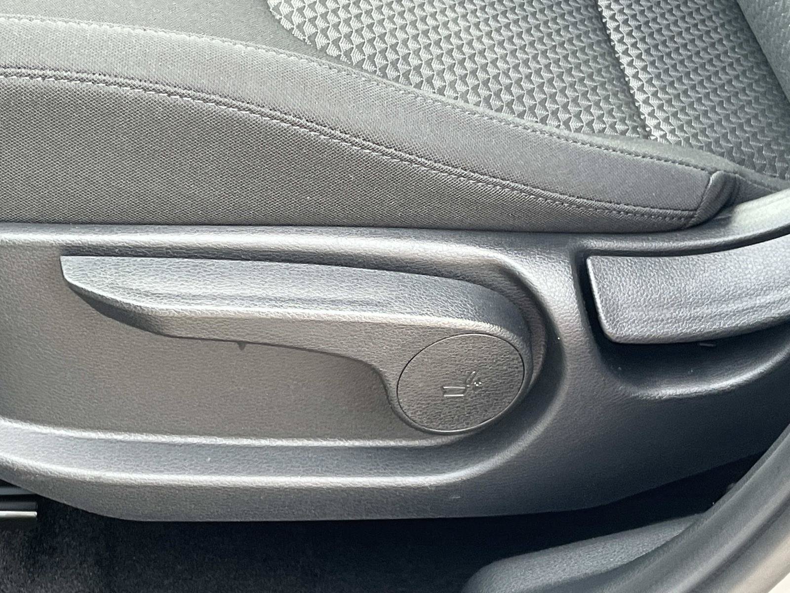 New 2026 Steel Gray Kia LX image 24