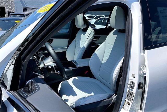 Certified Used 2024 White Mercedes-Benz GLC 300 image 6