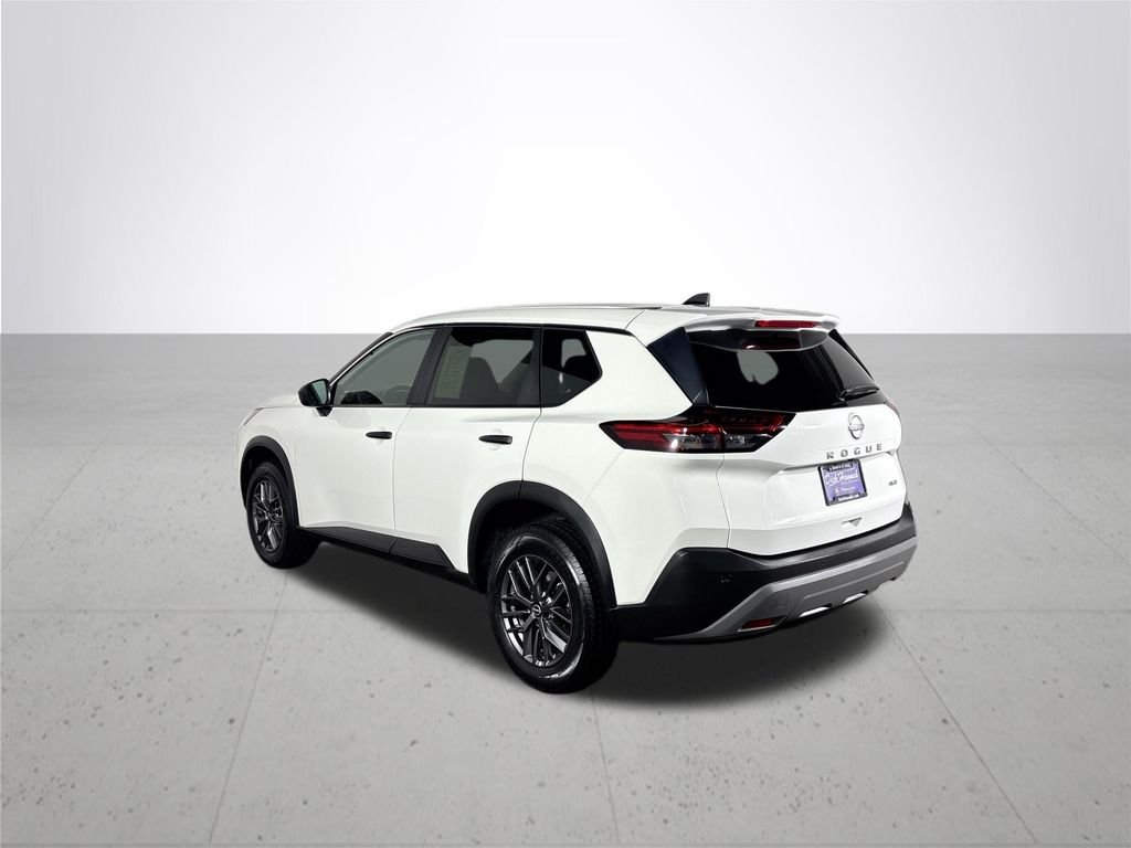 Used 2023 Glacier White Nissan S image 8