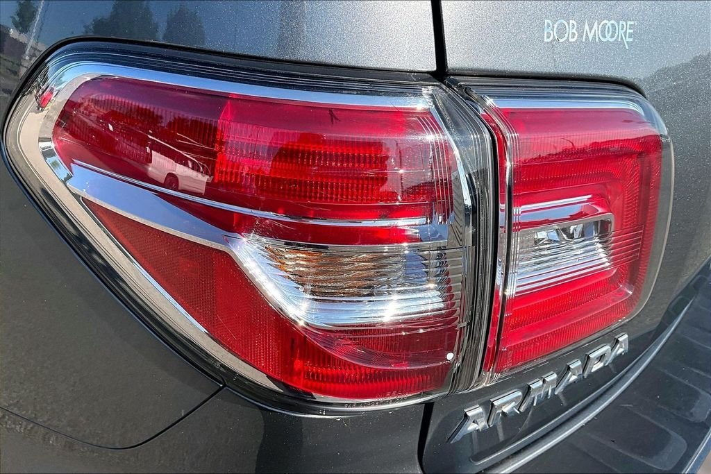 Used 2020 Gray Nissan Platinum image 33