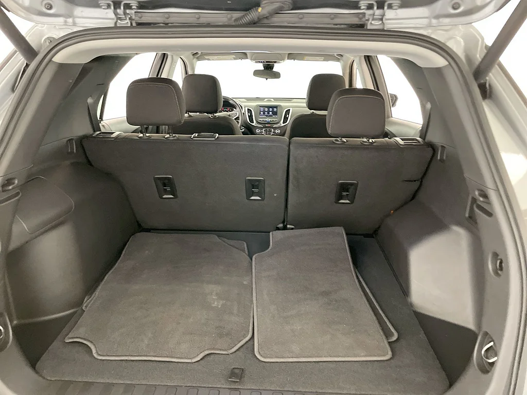 Used 2024 Sterling Gray Metallic Chevrolet LT image 25