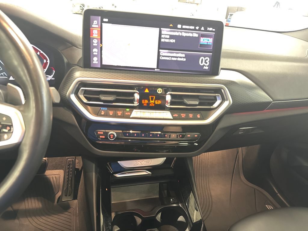 Used 2023 White BMW xDrive30i image 16