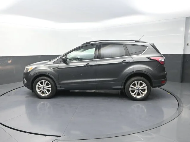 Used 2018 Gray Ford SE image 5