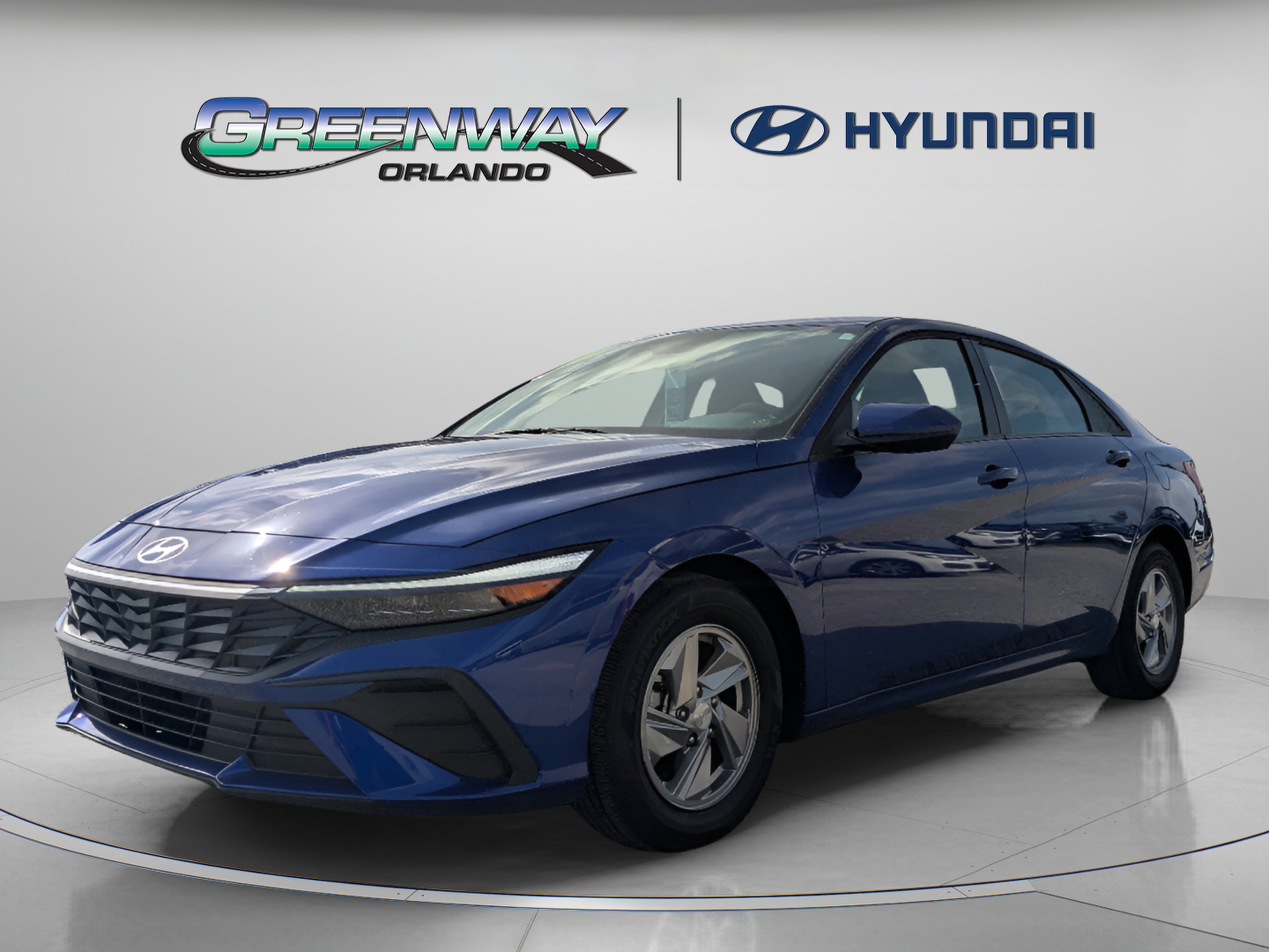 Certified Used 2025 Intense Blue Hyundai SE image 4