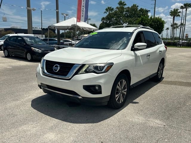 Used 2018 Nissan Pathfinder SV with VIN 5N1DR2MN6JC636216 for sale in Stuart, FL