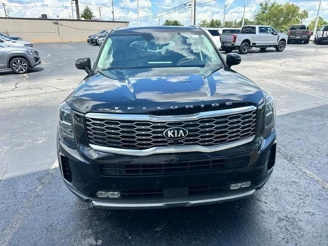 Used 2021 Black Kia SX image 2