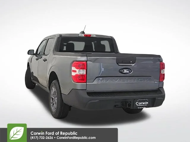 New 2026 Carbonized Gray Metallic Ford XLT image 5