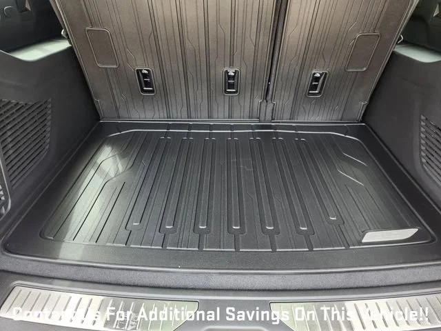 2026 GMC Yukon XL Denali - Photo 24